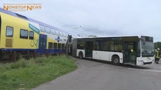 Landkreis Stade Metronom kracht in Schulbus 16092015 [upl. by Orimisac]