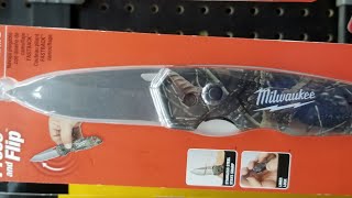 Milwaukee Fastback camo folding knife a quick review [upl. by Kelwen]