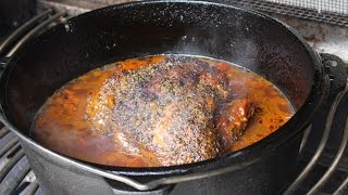 Wildschweinkeule mit Brezenknödel und PreiselbeerRotkohl [upl. by Viridissa]