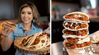 What My Mom Used To Pack Me For Lunch THE BEST  GORDITAS DE HARINA CON CHILE ROJO [upl. by Tellford]