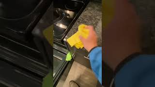 Oven door doesnt close all the way…1 minute fix homeimprovement ovenrepair homerepair [upl. by Aubree]