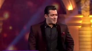 Aishwarya Rai Blushing at Salman Khan Grand entry live performance [upl. by Harac]