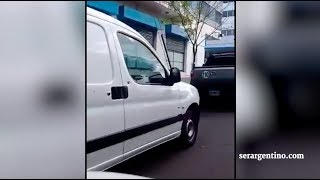 En Argentina todos estacionan como quieren o no [upl. by Litnahs]