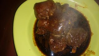 ESPINAZO DE PUERCO EN SALSA ROJA [upl. by Eimor]