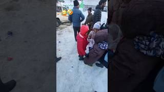 doston ke liye Snow le Jana hai 😂😂 kashmir kashmiri kashmirireels kashmirishorts vloggertufail [upl. by Mor]