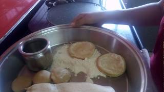 Bohra Roomali Roti in Hindi  Bohri Food amp Cuisine Recipes [upl. by Ihcur]