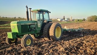 Discing  John Deere 4640 amp 630 Disc [upl. by Weisbart]