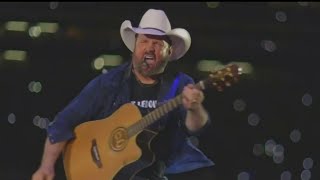 Garth Brooks on Live in the D [upl. by Barboza]