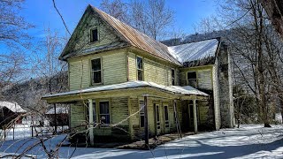 181 year old Abandoned Southern Farm House Packed w Antiques [upl. by Nodnahs606]