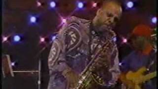 Grover Washington Jr Let it Flow For quotDr Jquot [upl. by Goles]