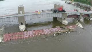 Sunken Barges at Mississippi Lock amp Dam no 11 [upl. by Milissent]