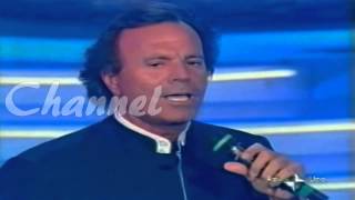 Julio Iglesias  Una donna può cambiar la vita  live [upl. by Mazurek]