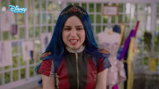 Descendants 3  Momento musicale quotOne Kissquot [upl. by Laeria]