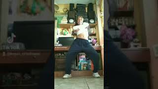 Es una bichiyal❤️‍🔥 bichiyal badbunny dance [upl. by Eehtomit]