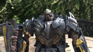 Transform Transformers The Last Knight Premier Edition Leader Class Megatron TLK 리더 메가트론 변형 [upl. by Azerila302]