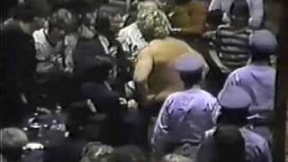 Controversial Nick Bockwinkel Loss In Memphis vs Jerry Lawler 122782 Memphis Wrestling [upl. by Navonoj]