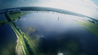 Quadrocopterabsturz im Hochwasser 2013 [upl. by Eioj174]