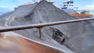 Barge unloading 3000 tons of phosphorite ore  Relaxing video [upl. by Sorkin]