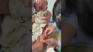 Baby vaccination 💉 vaccinator cuteanimal doctors cutebaby cute firstvaccination [upl. by Ohploda]