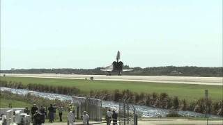 STS133 Landing [upl. by Debbi]