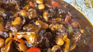 HOW TO MAKE THE BEST AUTHENTIC JAMAICAN OXTAIL RECIPE USING PRESSURE COOKER [upl. by Tratner]