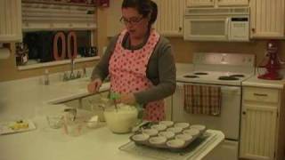 Key Lime Cupcakes by Wendy Paul amp 101 Gourmet Cupcakes in 10 Minutes [upl. by Seagraves]