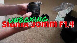 Sigma 30mm f14 EX DC HSM Lens EOS  Quick and Dirty Unboxing [upl. by Panther301]