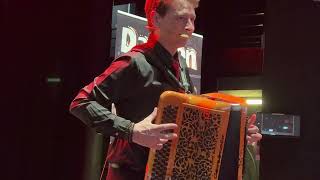 Damien POYARD  tango accordeon musette la Croix Rousse LYON dancing thé dansant accordéon [upl. by Eisdnil338]