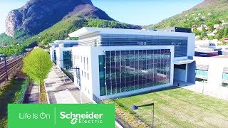 Site Technopole  un nouveau bâtiment exemplaire  Schneider Electric [upl. by Pollitt]