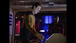 Star Trek TNG  Data evacuates the Enterprise HD [upl. by Hgalehs29]