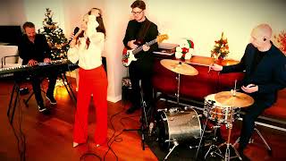 Sounds like Christmas  The Christmas Song  Artiestenbureau Swingingnl [upl. by Lower375]