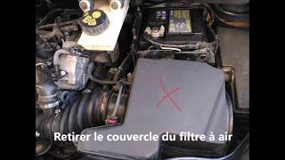 Changement Batterie Cmax II [upl. by Llednek]