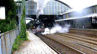 CLASSIC Hoogovens stoomtrein vertrekt uit Haarlem [upl. by Aihsaei]