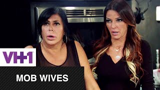 Mob Wives  Natalie Apologizes to Renee  VH1 [upl. by Tsenrae]