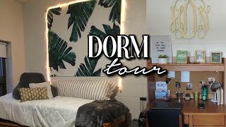 COLLEGE DORM ROOM TOUR Bridgewater State University  DiNardo [upl. by Lebana]