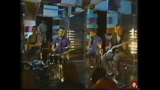 The Housemartins  Build live  Dec11 1987 [upl. by Siravaj234]