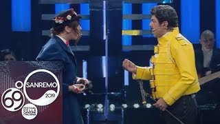 Sanremo 2019  Pierfrancesco Favino e Virginia Raffaele un tuffo nei musical [upl. by Ahseel350]