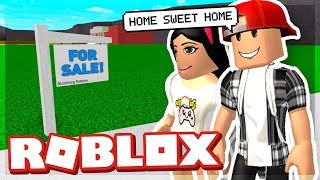 BUILDING OUR FIRST HOUSE  ROBLOX [upl. by Wong]