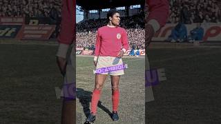 EUSEBIO HISTORIA COMPLETA eusébio football mozambique portugal RgLjOgOs [upl. by Yeleen698]