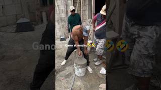 Concurso de fuerza Ganó el mocho🤣🤣🤣 humor vivefeliz [upl. by Danuloff]