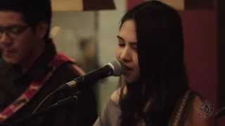 Clara Benin  EvidenceOo Cover Live at The Coffee Bean amp Tea Lead 26th St Bistro [upl. by Grefe57]