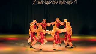 Beautiful Lebanese dance  Female Lebanese dabke [upl. by Atcliffe784]