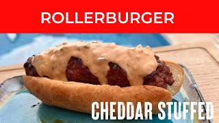 Rollerburgers med cheddar på kullgrillen [upl. by Avery]