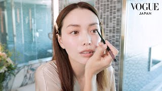 蛯原友里の透明感を重視した大人のヌーディメイク。 Beauty Secrets  VOGUE JAPAN [upl. by Oirelav]