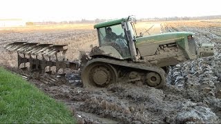 EXTREME CONDITIONS  JD 8210T SOUND  RICE PLOUGHING in Italy 2014 [upl. by Swiercz]