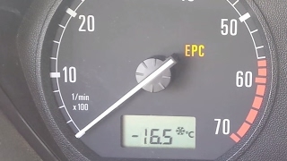 Skoda Fabia 14 16v cold start [upl. by Yetta]