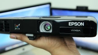 Review Epson Powerlite 1761W Projector [upl. by Zilber]