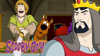 ¿Shaggy usa a Excalibur ⚔️  ScoobyDoo  GenWBLatino [upl. by Hermine783]