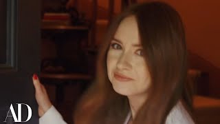 Karen Gillans Cozy Cottage In 15 Seconds [upl. by Wake]