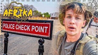 WE MOETEN DOOR EEN POLITIE CHECKPOINT  Expeditie Afrika 5 [upl. by Nallij370]